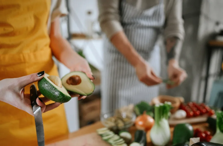 How Do I Overcome Emotional Eating And Develop A Healthier Relationship With Food?